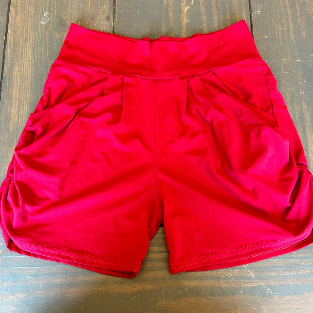 Simple Addiction Women's‎ Red High-Waisted Shorts